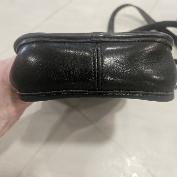 The Coach Scooter Side Pack (Style #9978) 1996 Made In USA - Picture 6 of 10